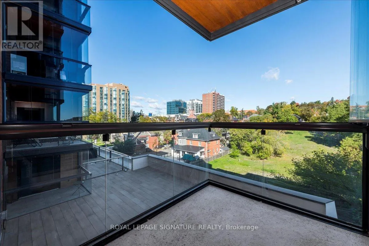 517 - 185 DUNLOP STREET E