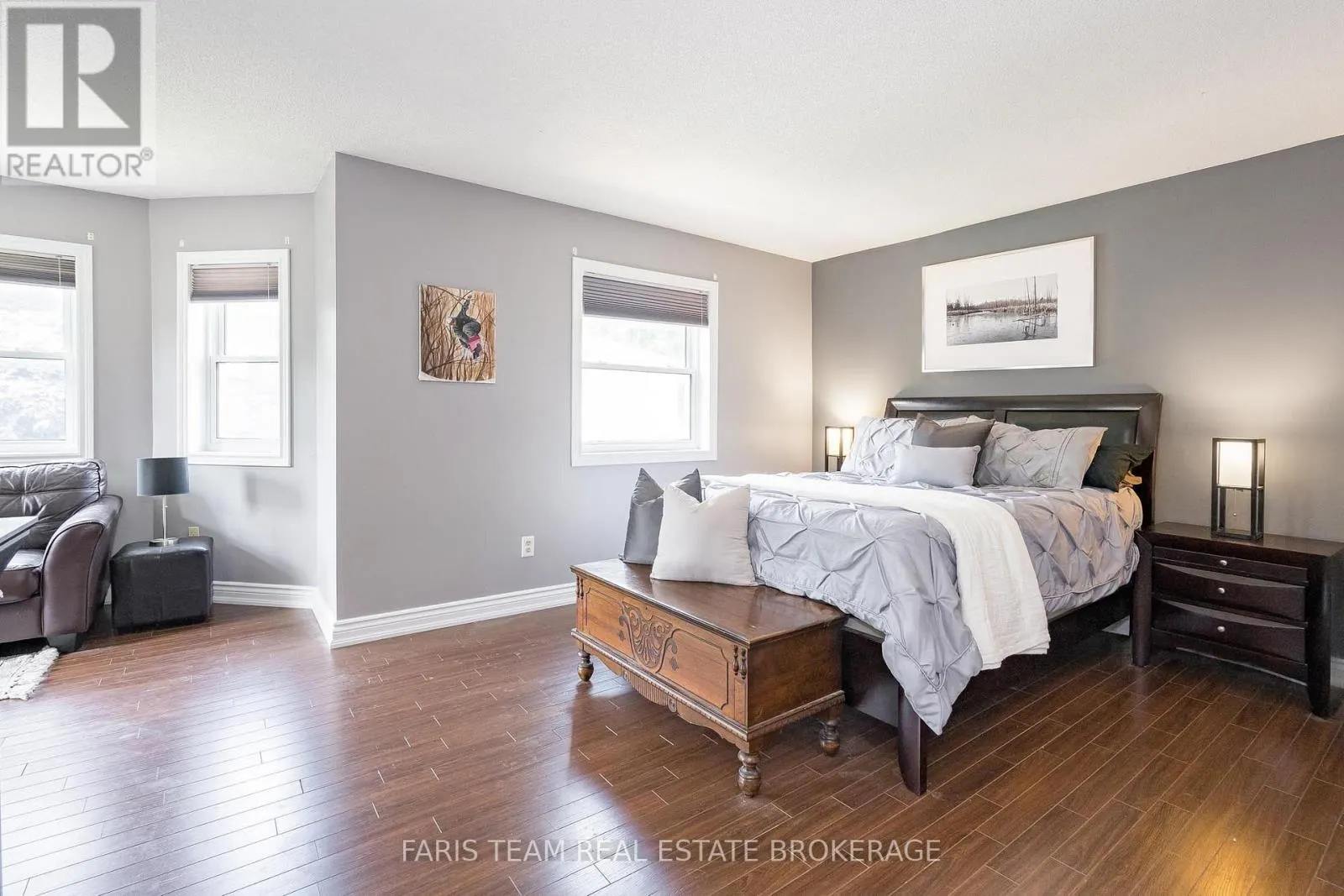 142 LIVINGSTONE STREET W