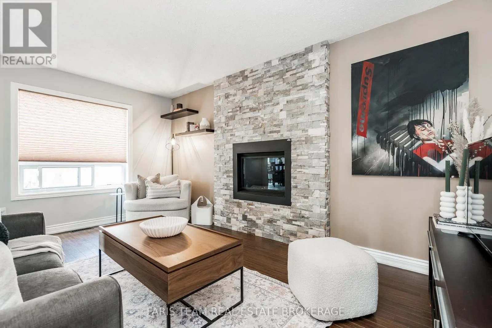 142 LIVINGSTONE STREET W