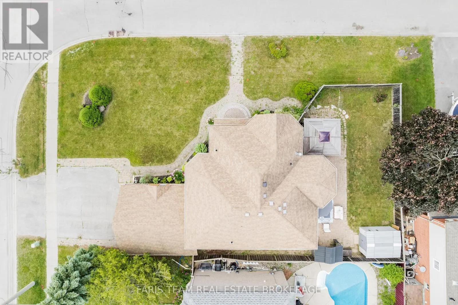 142 LIVINGSTONE STREET W