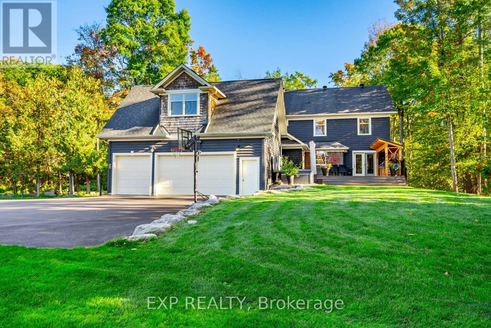 4146 FOREST WOOD DRIVE