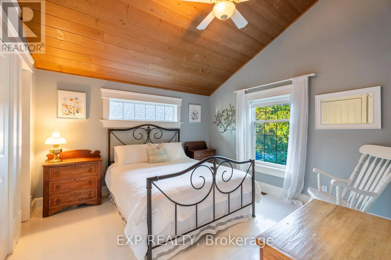 4146 FOREST WOOD DRIVE