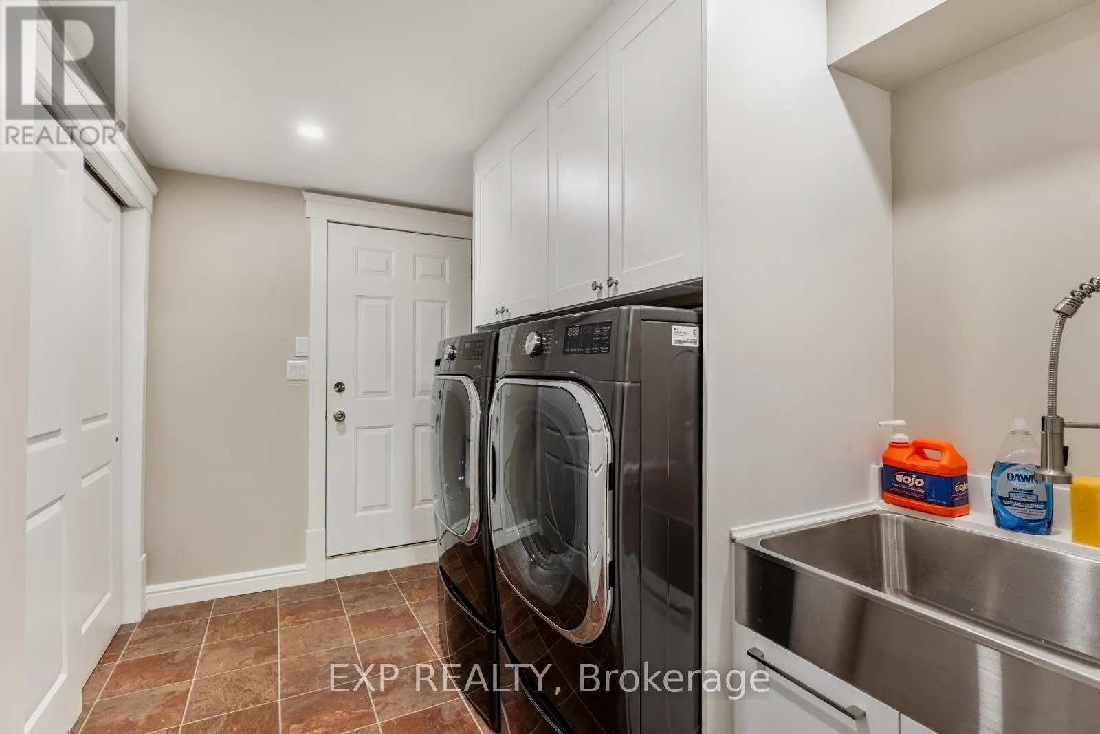 4146 FOREST WOOD DRIVE