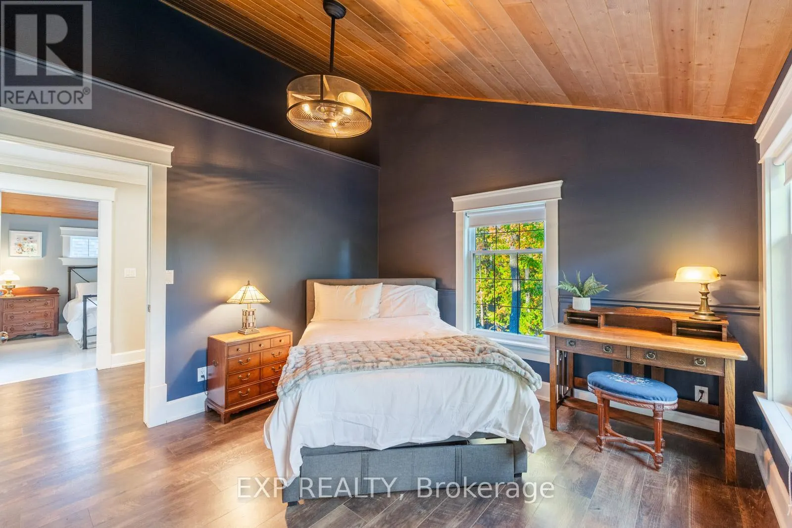 4146 FOREST WOOD DRIVE