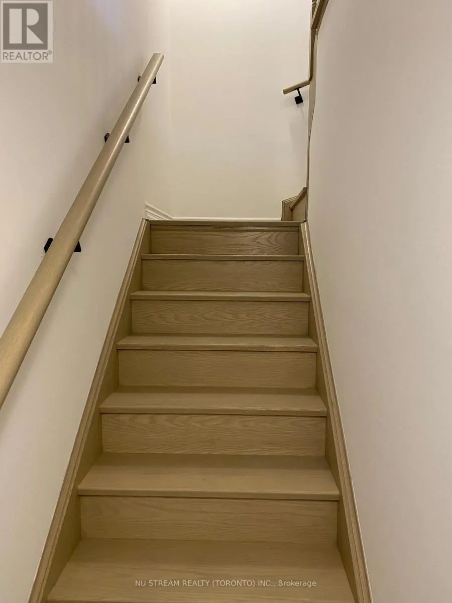 19 PUMPKIN CORNER CRESCENT