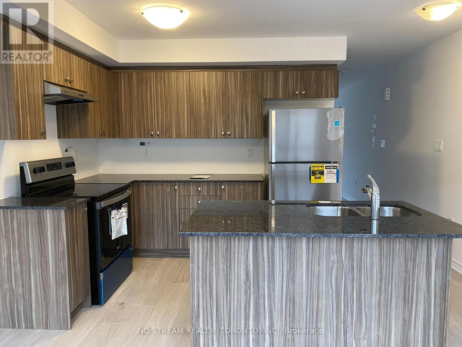 19 PUMPKIN CORNER CRESCENT