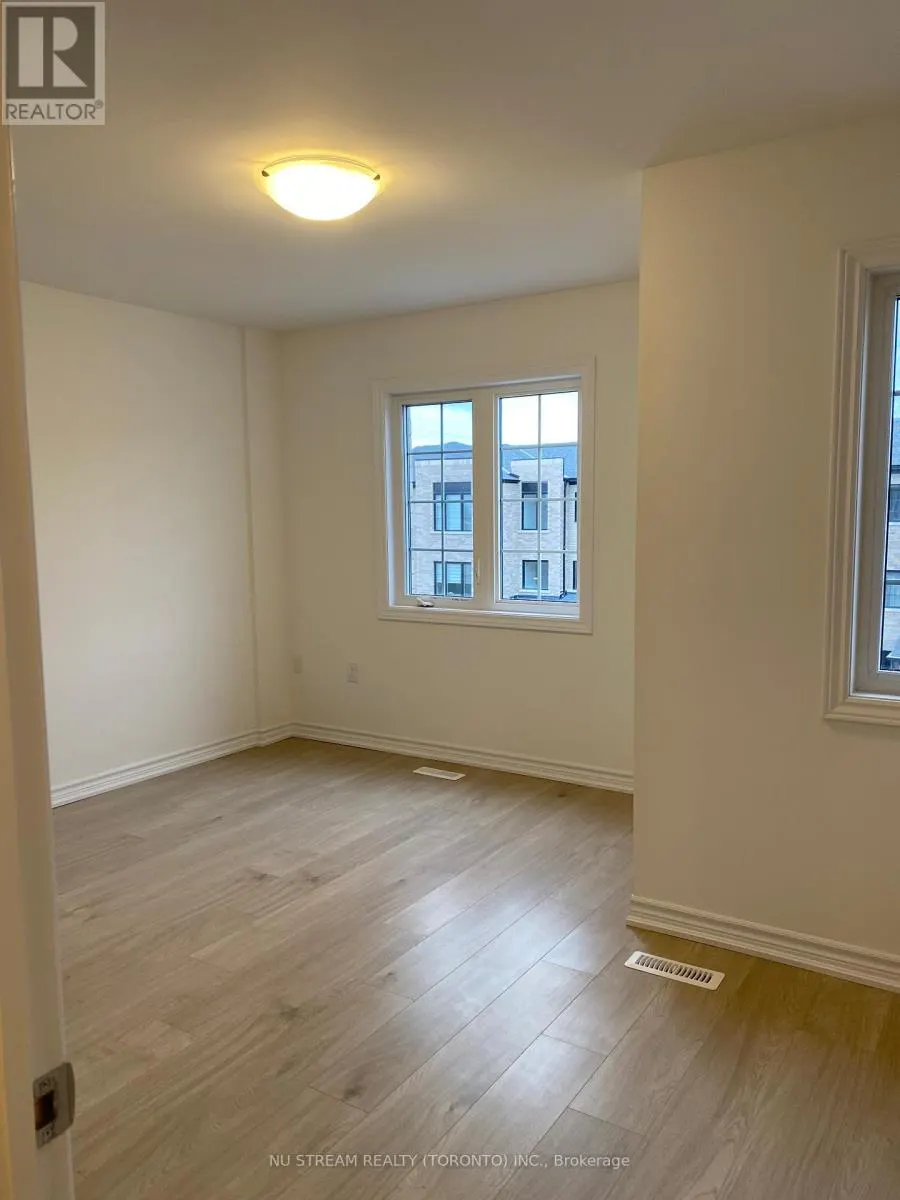 19 PUMPKIN CORNER CRESCENT