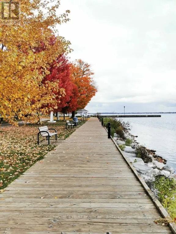 1 - 190 BORLAND STREET E