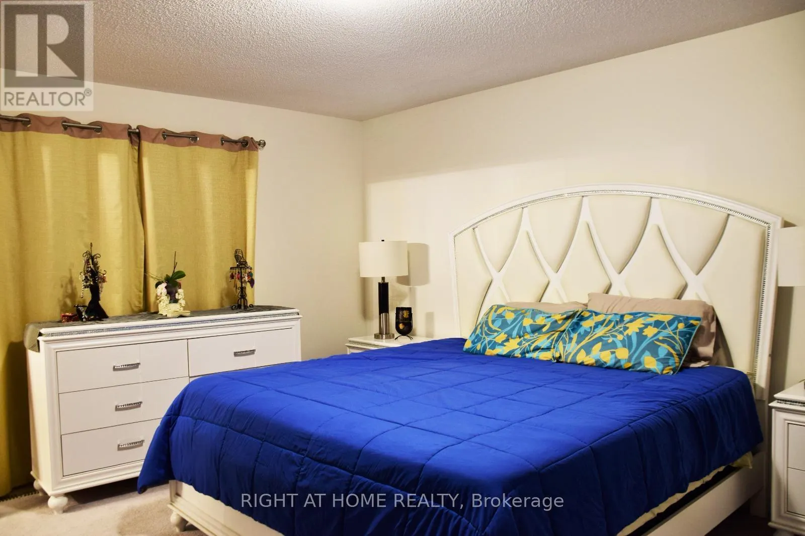 30 SANDHILL CRANE DRIVE