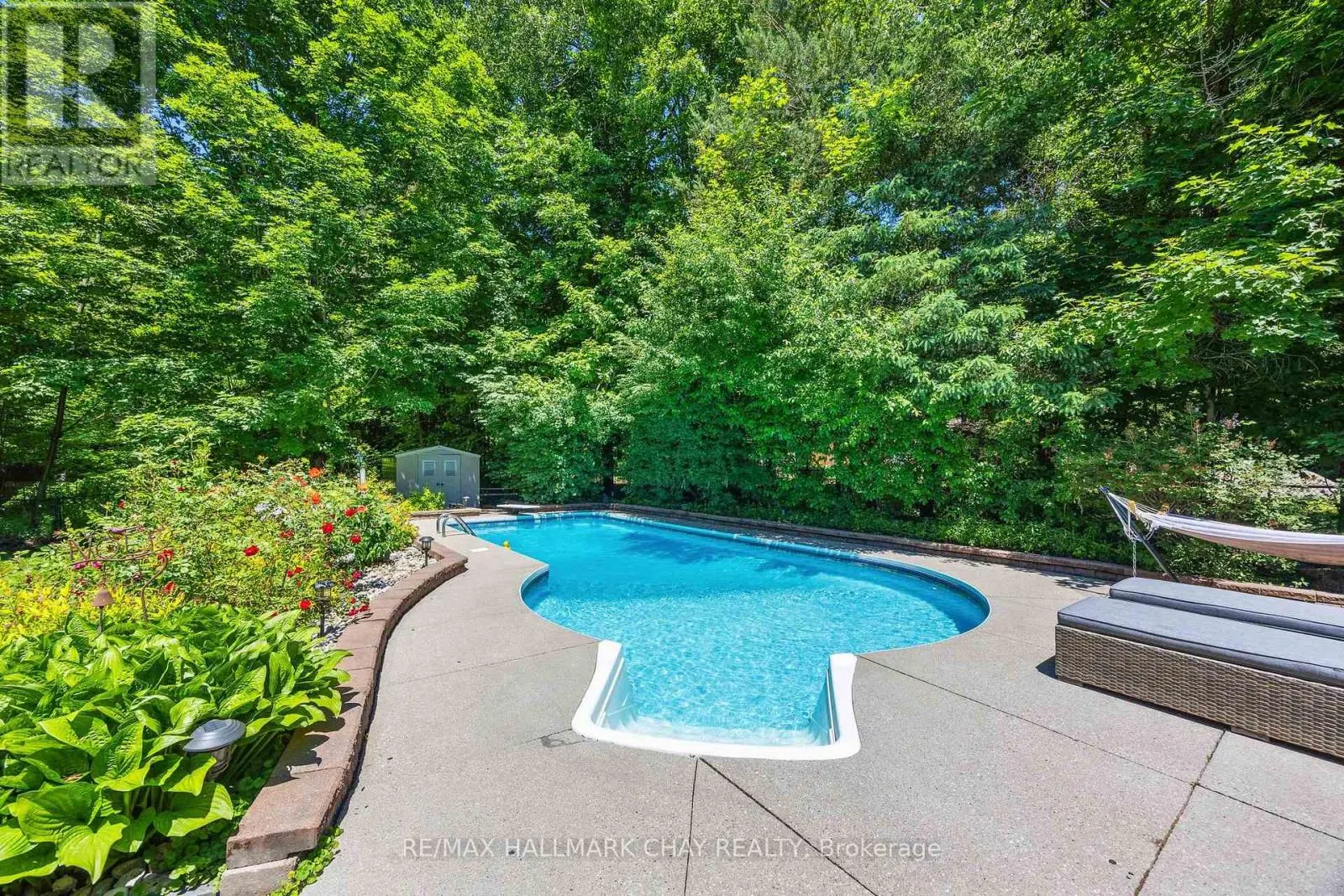 1256 RAINBOW VALLEY ROAD W