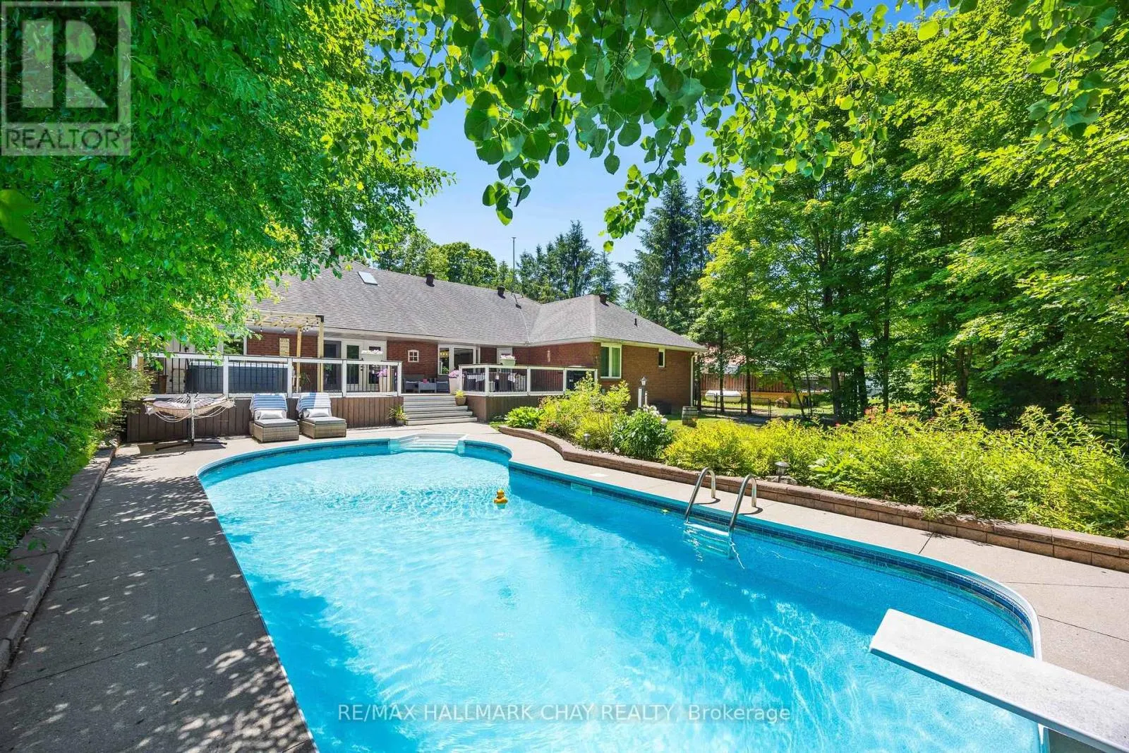 1256 RAINBOW VALLEY ROAD W