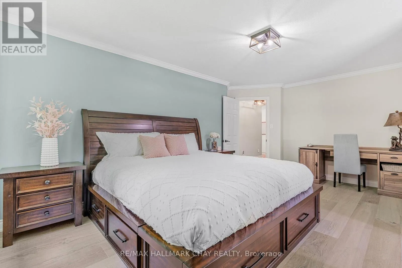 1256 RAINBOW VALLEY ROAD W