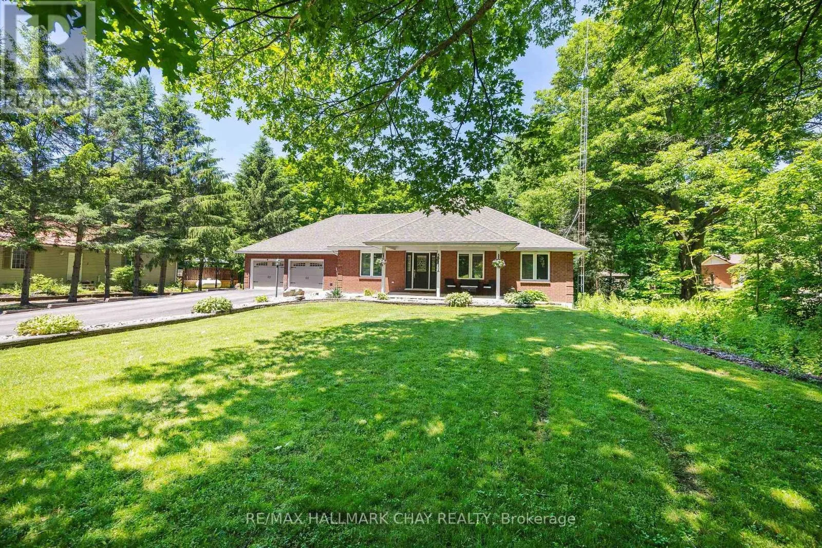 1256 RAINBOW VALLEY ROAD W