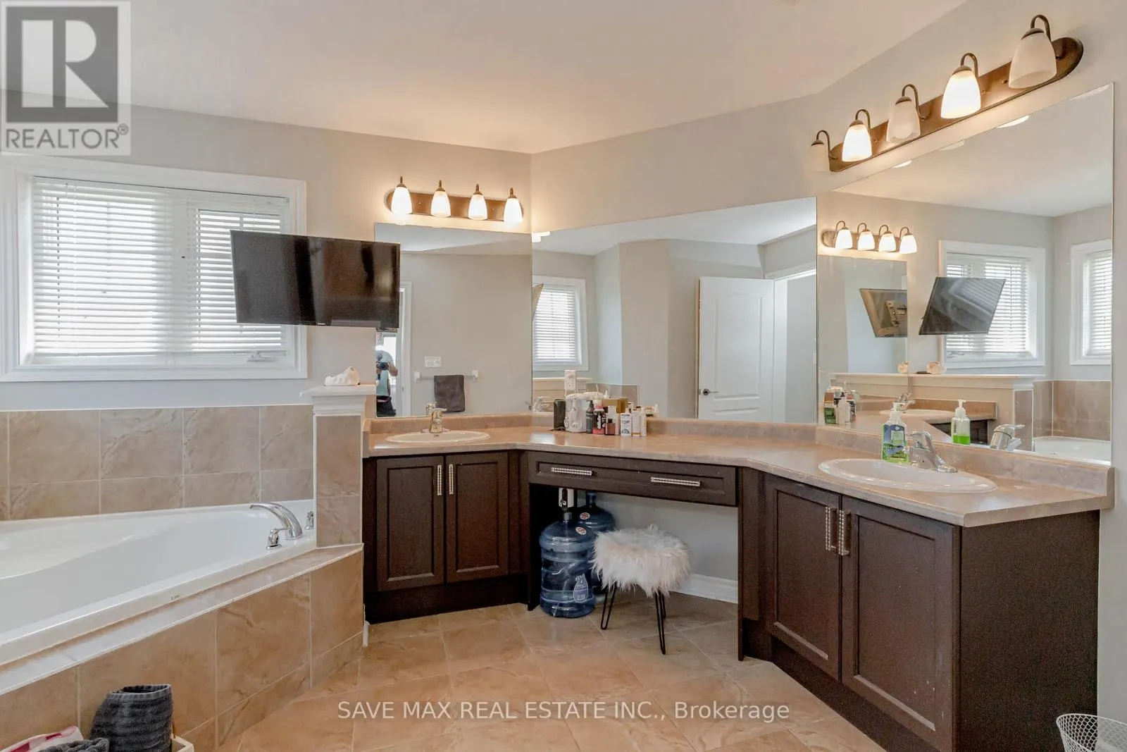 135 PRINCE WILLIAM WAY