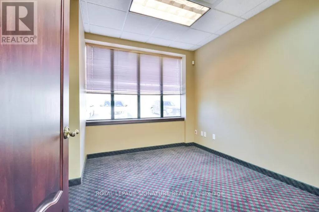 100 - 19 FRONT STREET N