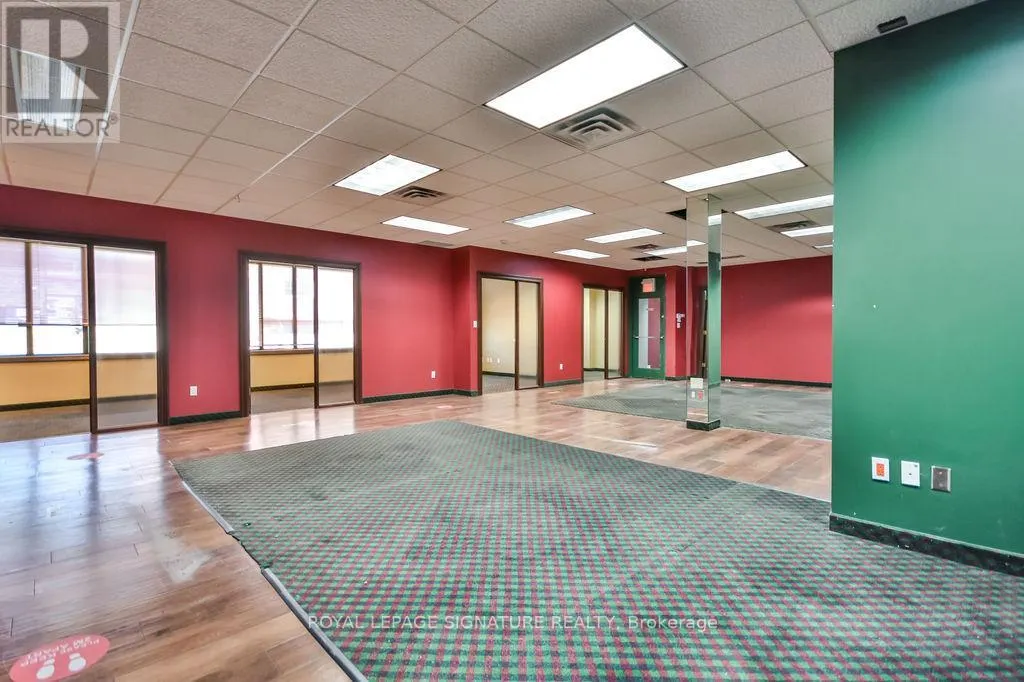 100 - 19 FRONT STREET N