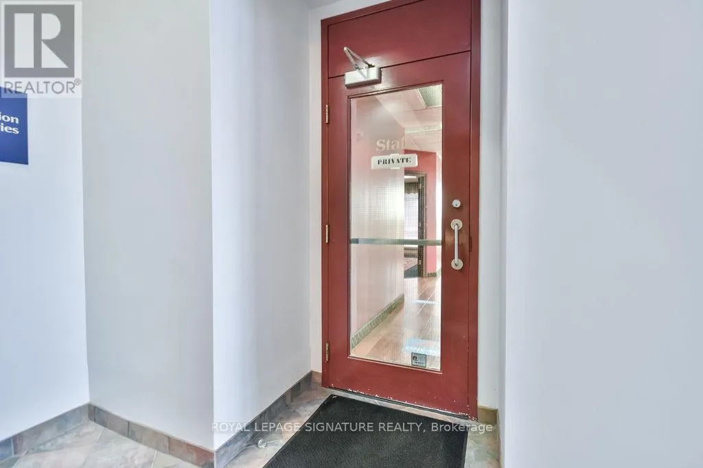 100 - 19 FRONT STREET N