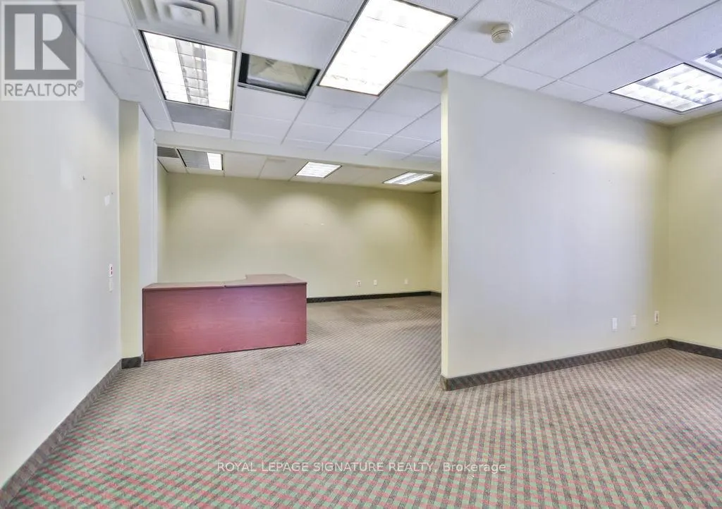 202 - 19 FRONT STREET N