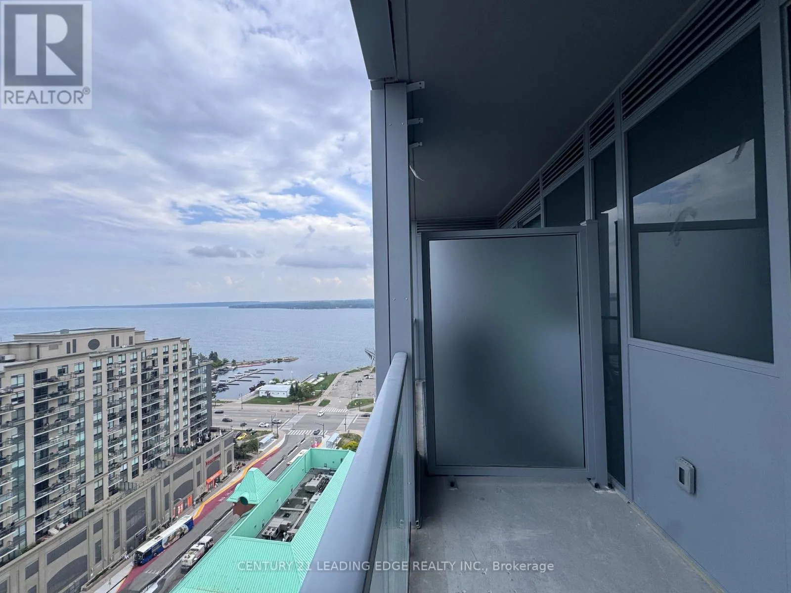 1606 - 39 MARY STREET