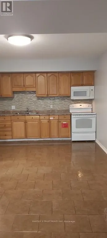 UNIT 3 - 286 GEORGIAN DRIVE