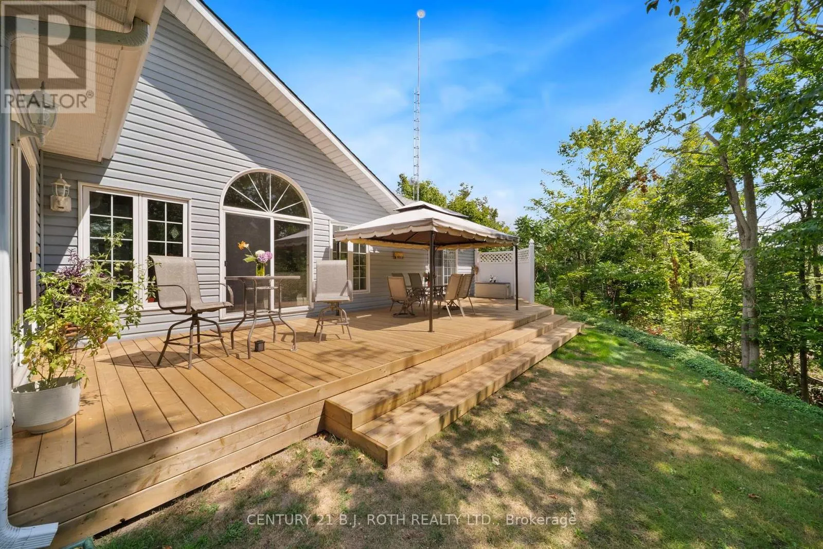 4 BEECHWOOD CRESCENT