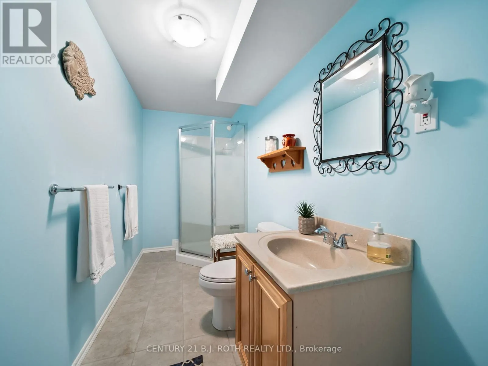 4 BEECHWOOD CRESCENT