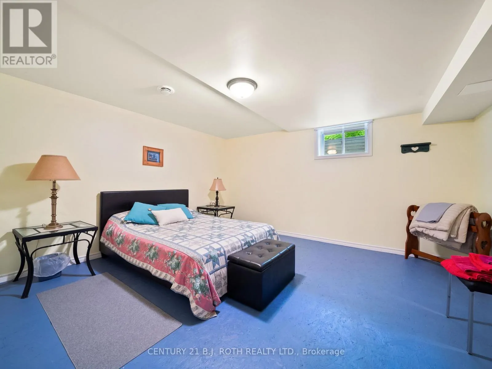 4 BEECHWOOD CRESCENT