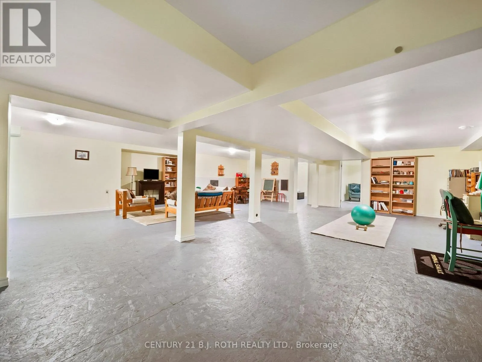 4 BEECHWOOD CRESCENT