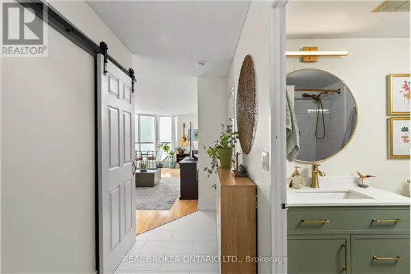 504 - 140 DUNLOP STREET E