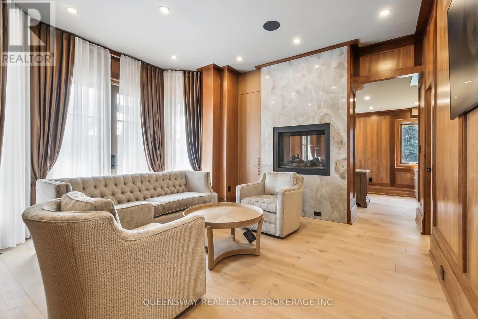 36 PIONEER TRAIL