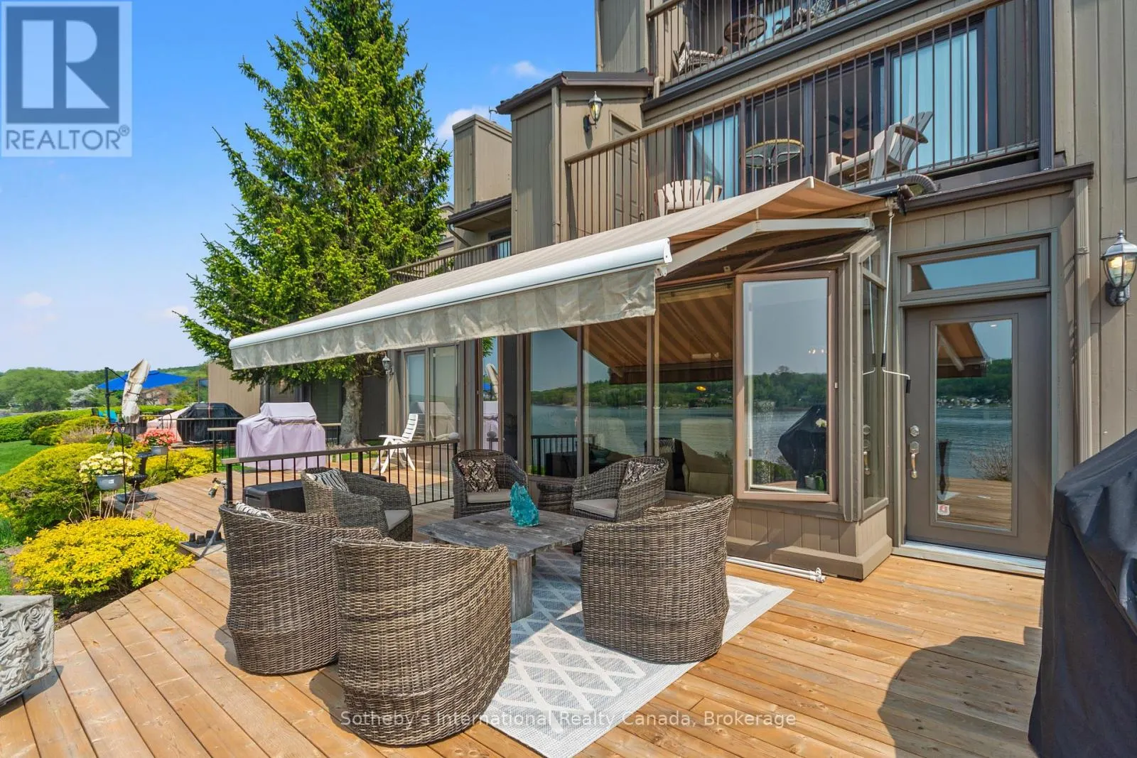 10 - 8 BECK BOULEVARD #10