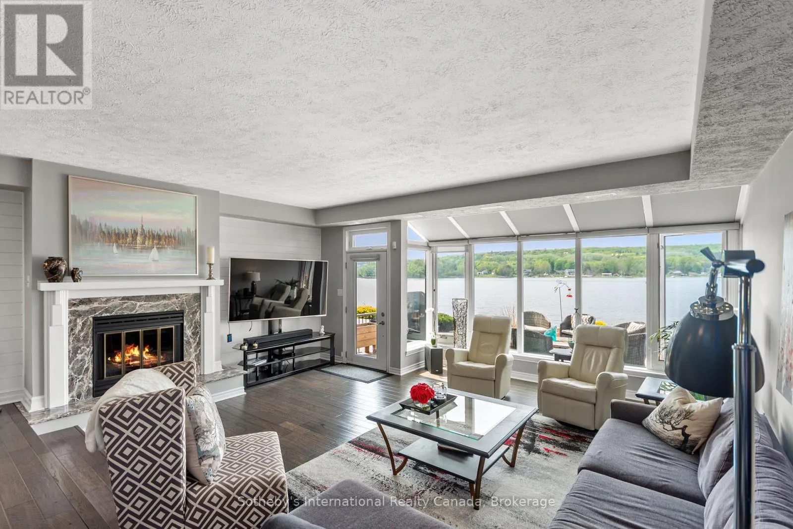 10 - 8 BECK BOULEVARD #10
