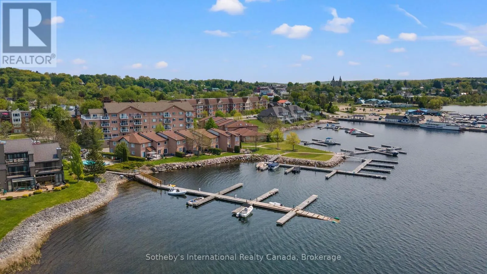10 - 8 BECK BOULEVARD #10