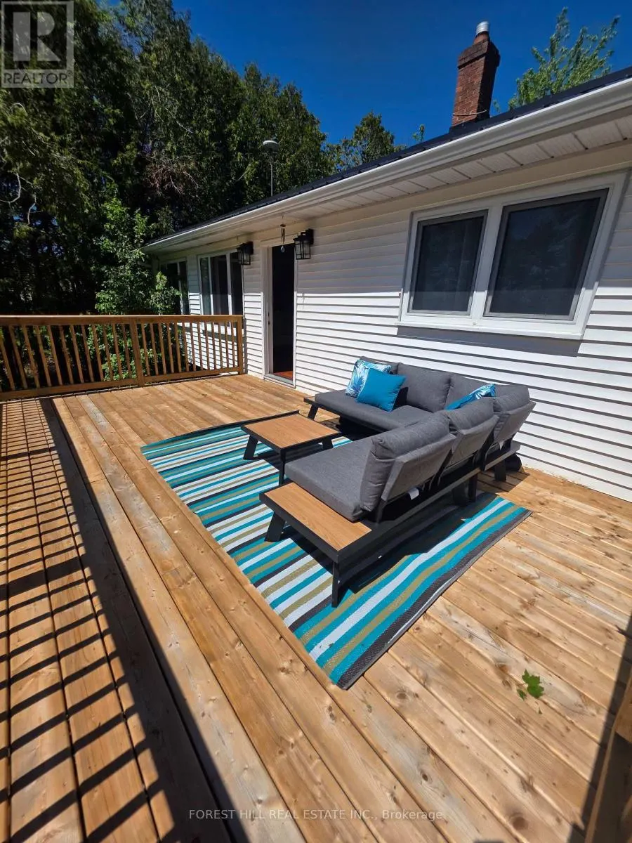859 LAKESHORE ROAD E
