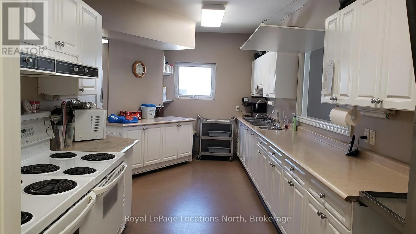 23 - 275 HURON STREET #23