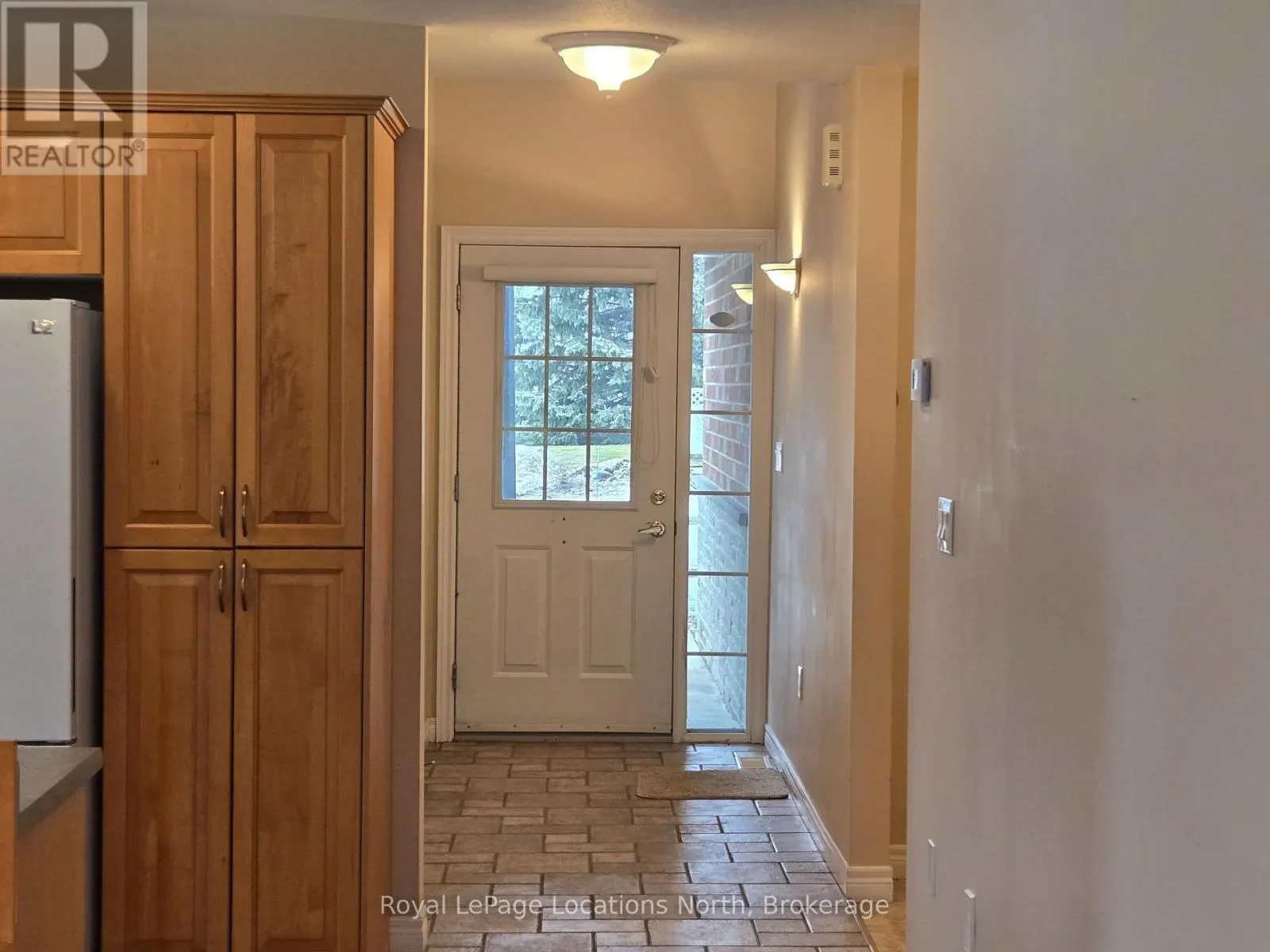 23 - 275 HURON STREET #23