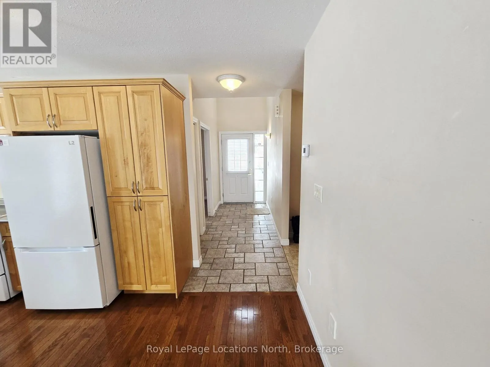 23 - 275 HURON STREET #23