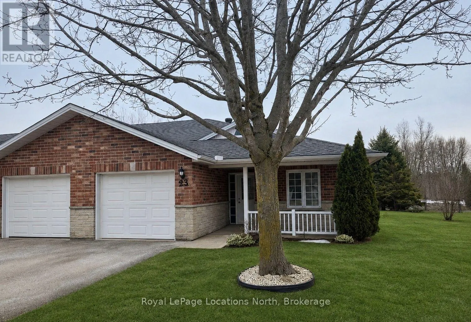 23 - 275 HURON STREET #23