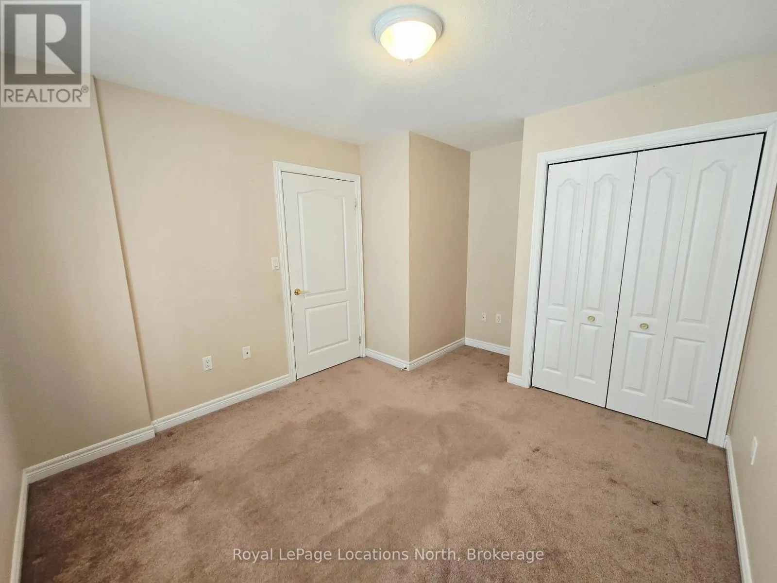23 - 275 HURON STREET #23