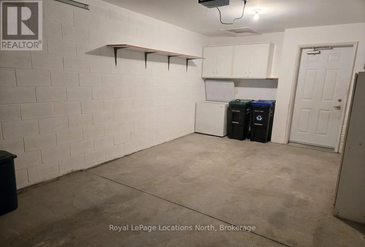 23 - 275 HURON STREET #23