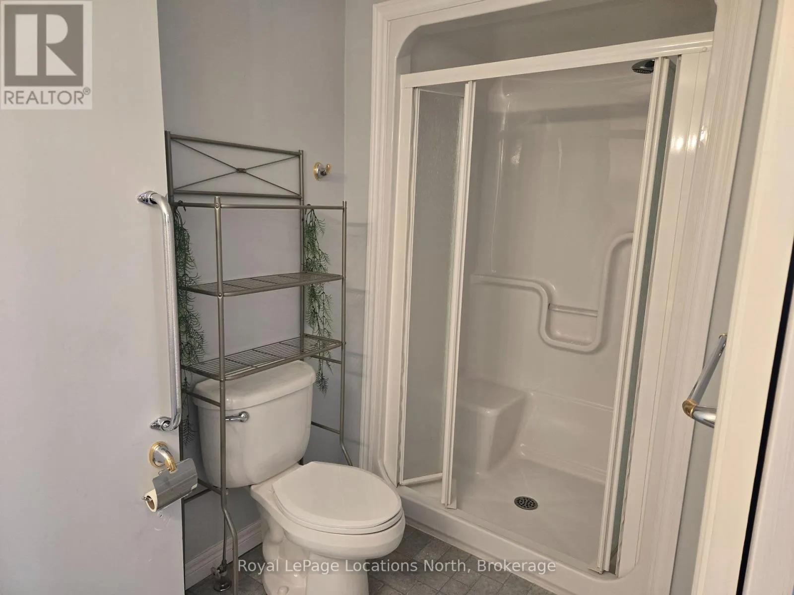 23 - 275 HURON STREET #23