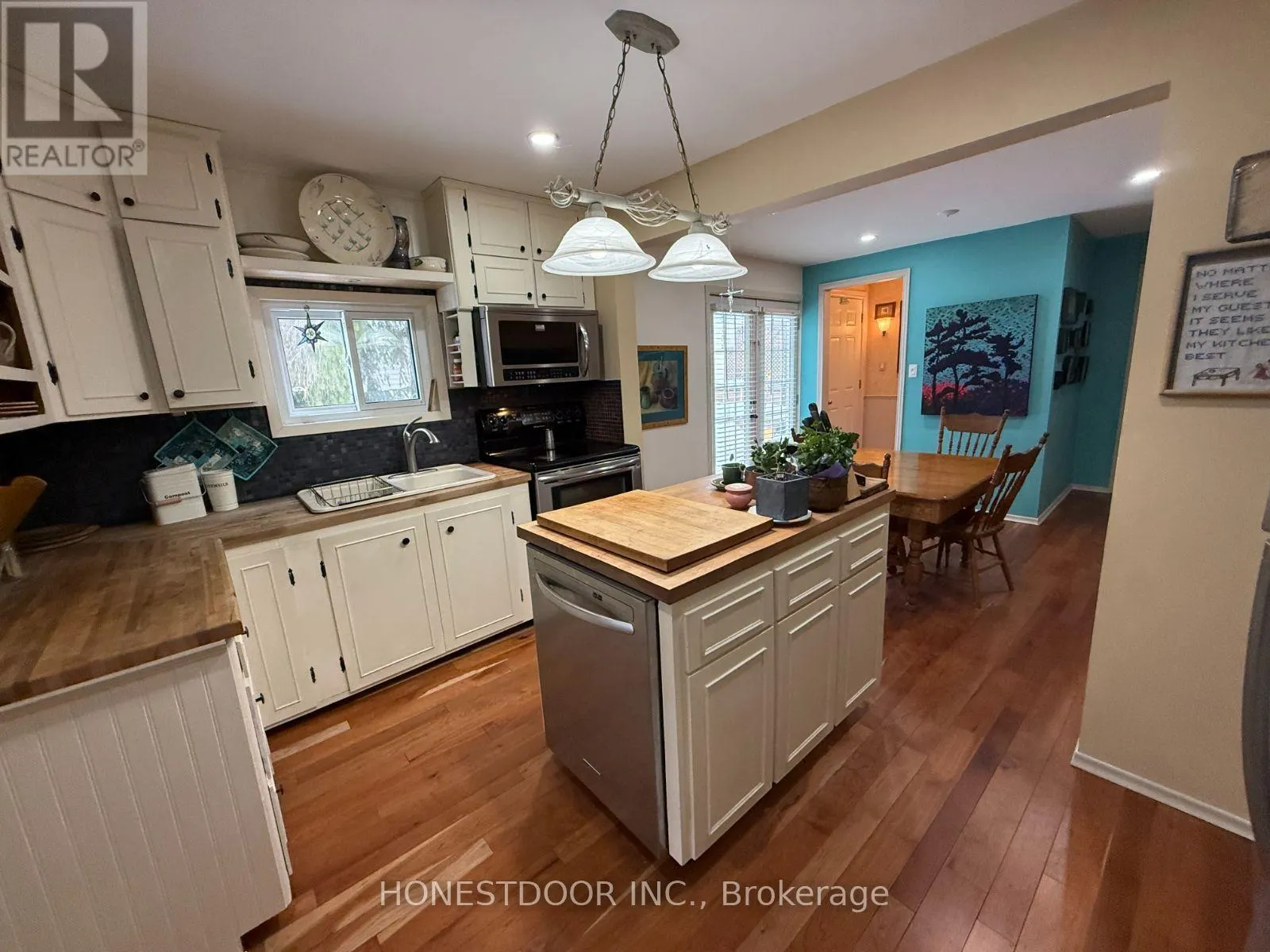 2015 RIDGE ROAD W