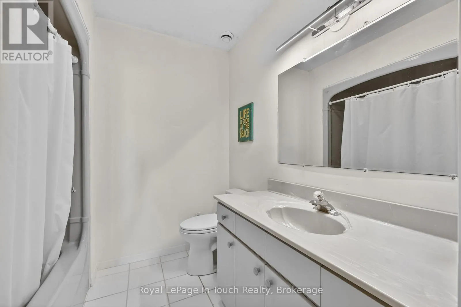 32 TINY BEACHES ROAD S