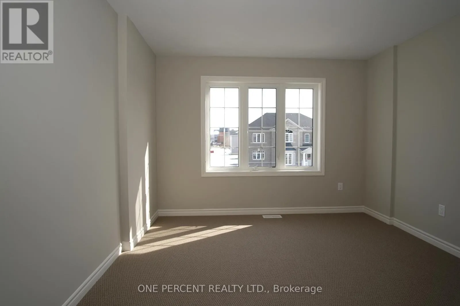262 SPRINGFIELD CRESCENT