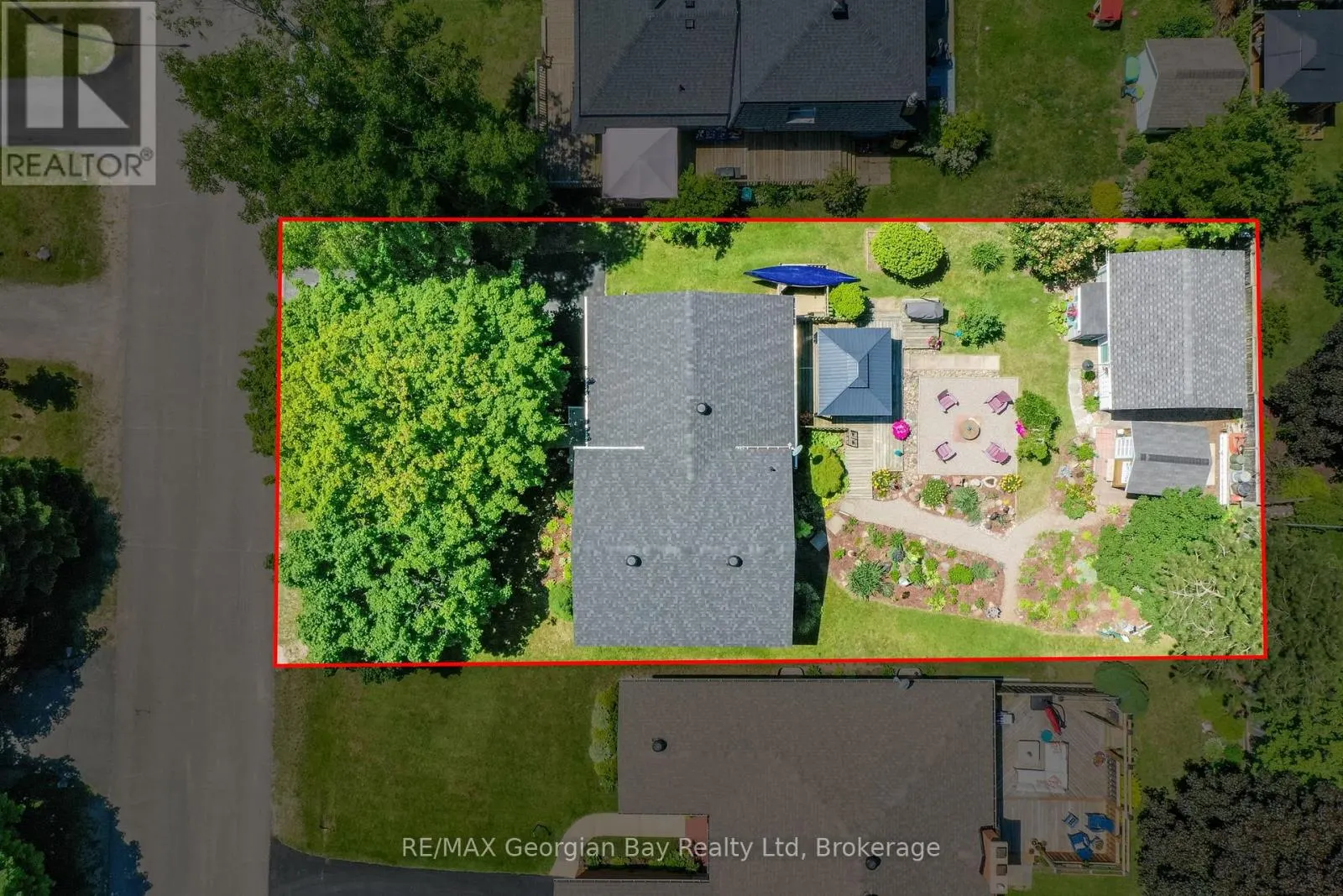 32 BONAVENTURE PLACE