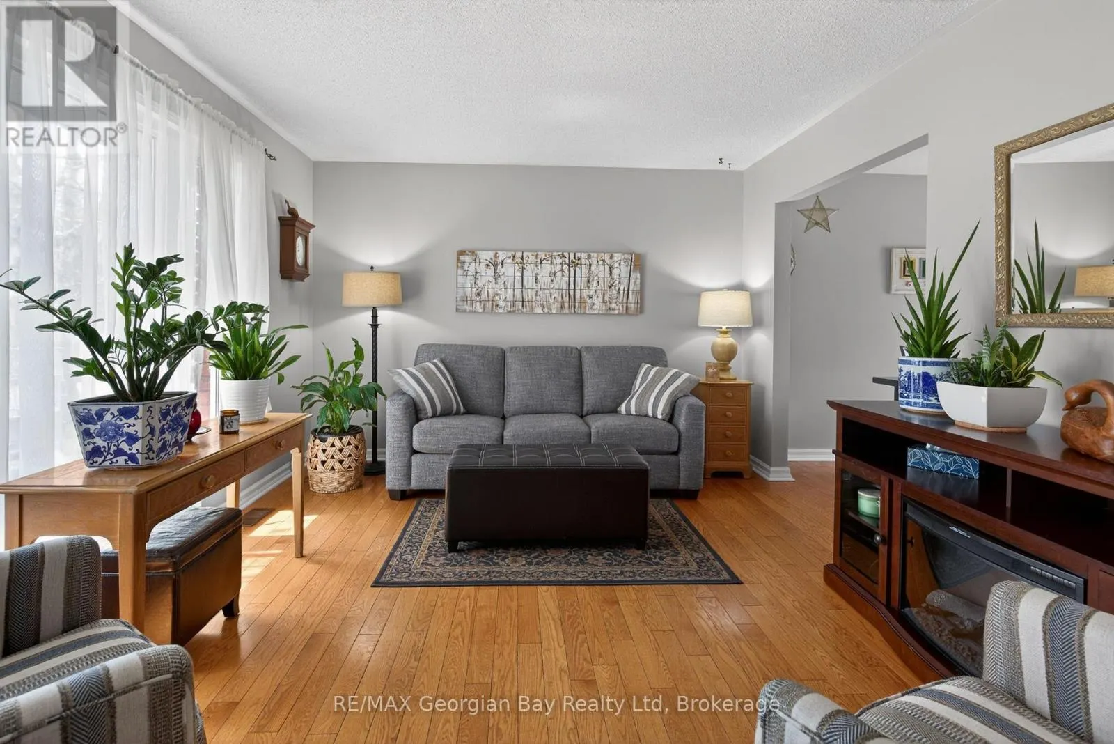32 BONAVENTURE PLACE