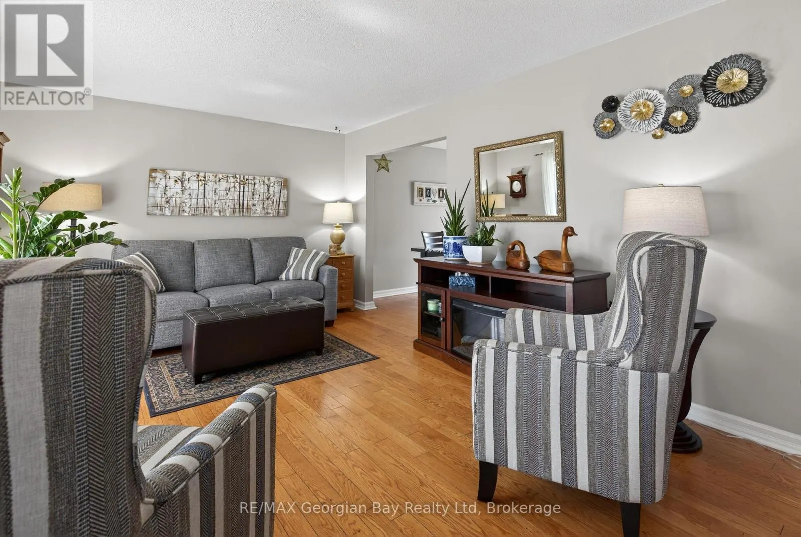 32 BONAVENTURE PLACE