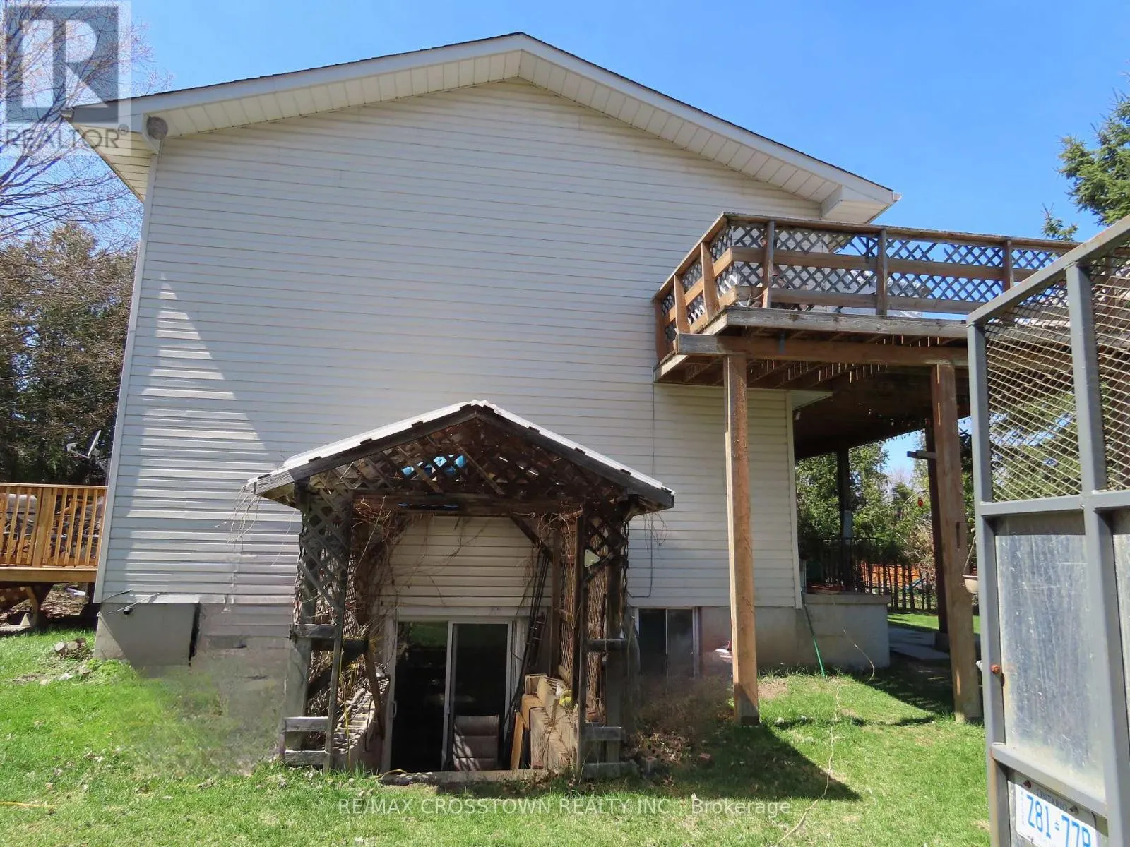 4716 PENETANGUISHENE ROAD
