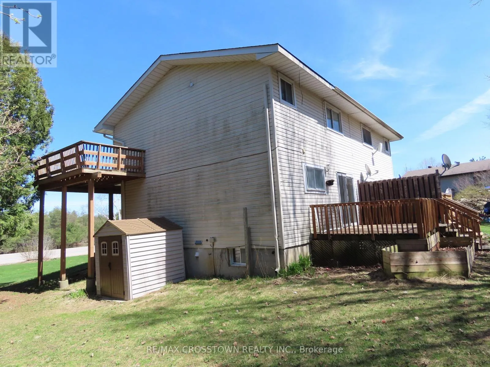 4716 PENETANGUISHENE ROAD