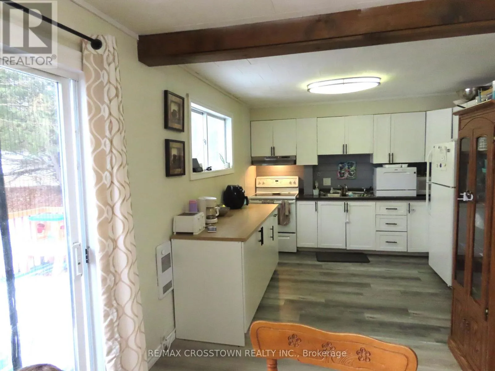 4716 PENETANGUISHENE ROAD